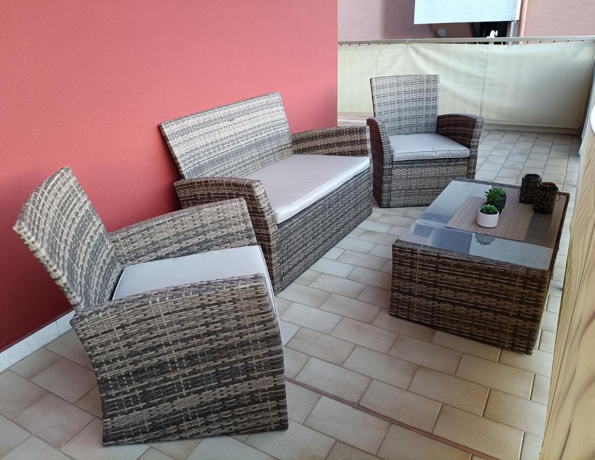 Casa A Un Passo Dal Mare Apartment Ventimiglia Ngoại thất bức ảnh